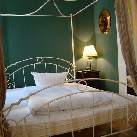 Hotel Alte Galerie Am Kudamm Berlin Rum bild