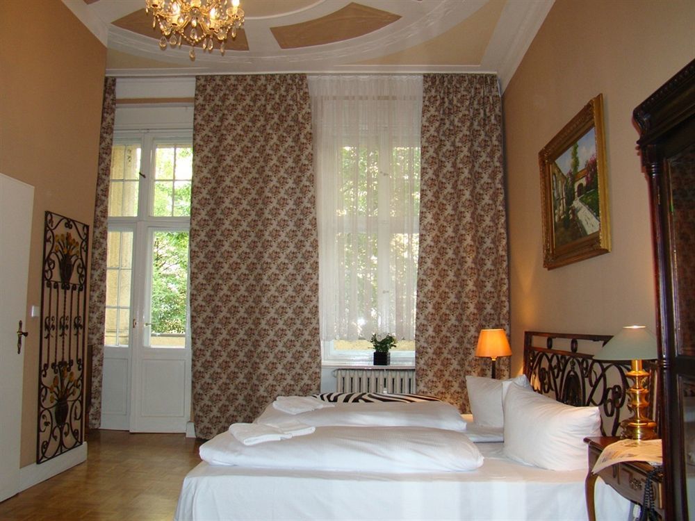 Hotel Alte Galerie Am Kudamm Berlin Exteriör bild